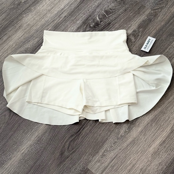 ✨ Old Navy Girls’ Powersoft White Skort – Size L (10–12) ✨ - Picture 3 of 5